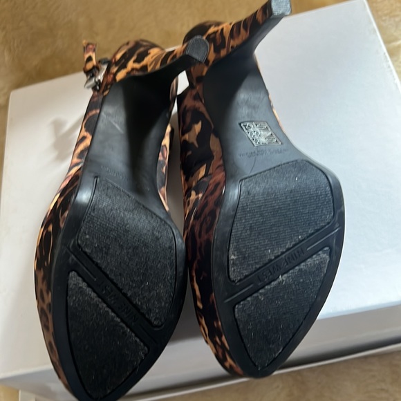 Nine West Leopard Print open toe heels - Picture 6 of 10